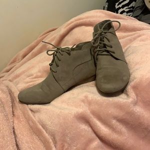 Tan wedges,brand:Marbella